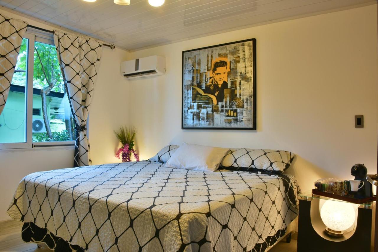 La Romantica Bed and Breakfast Contadora Island Eksteriør billede